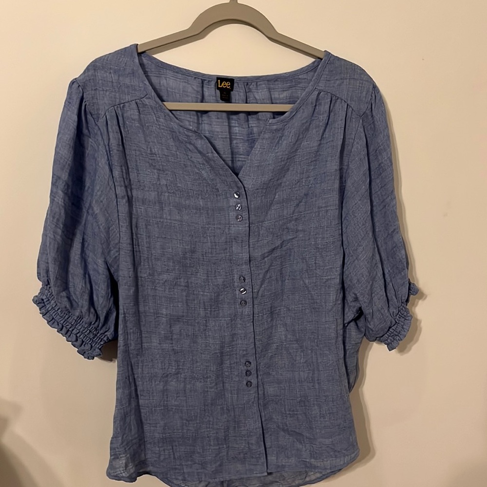 Short sleeve blouse